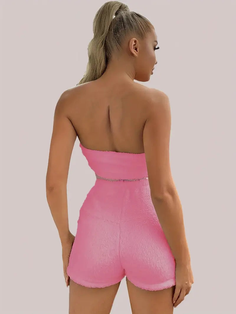 Ensemble de détente en peluche solide et sexy, haut court tube et short élastique, vêtements de détente pour femmes pour l'automne et l'hiver
