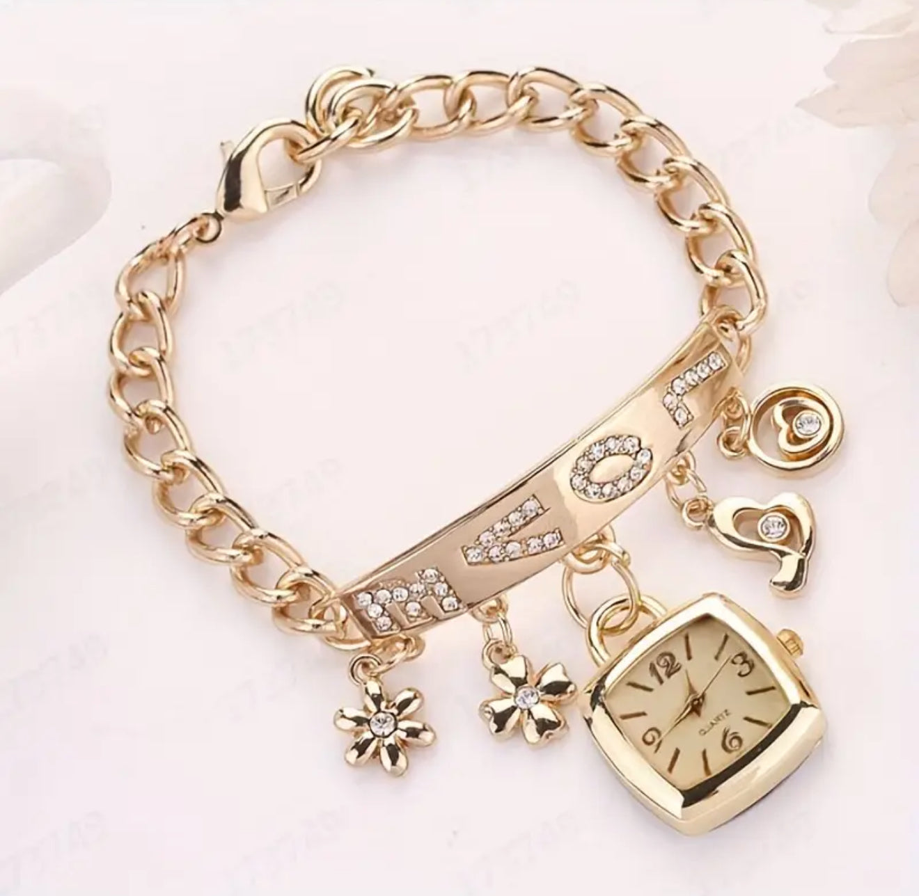 Bracelet de montre décontracté en acier inoxydable pour fille, bracelet de montre pour fille, bracelet de montre de luxe avec cœur, style amour, bracelet en strass, cadeau de Noël et du Nouvel An
