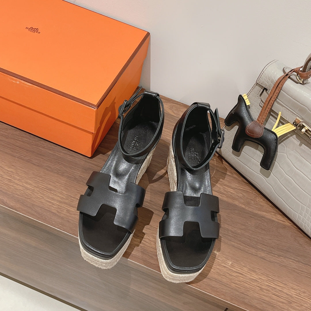 HM Stylish Sandals - Comfortable Summer Footwear